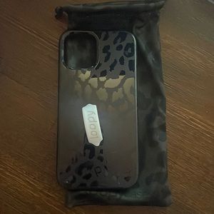 Loopy iPhone 12 case leopard black